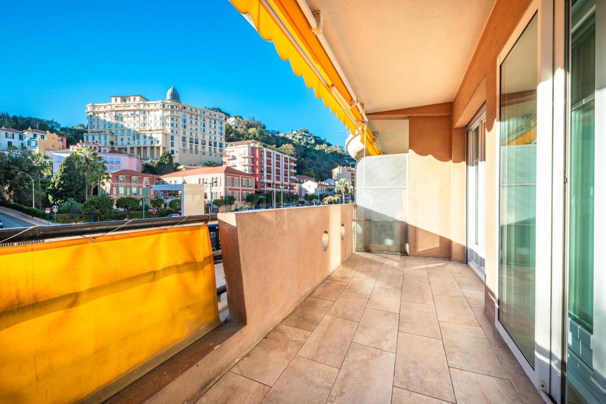 Castel 2 Studio Au Centre Ville De Menton Gare Sncf Extérieur photo